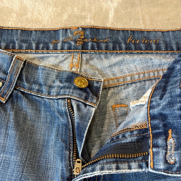 7 For All Mankind Classic Denim Bootcut Jeans Wmn’s sz 28 - Picture 2 of 11